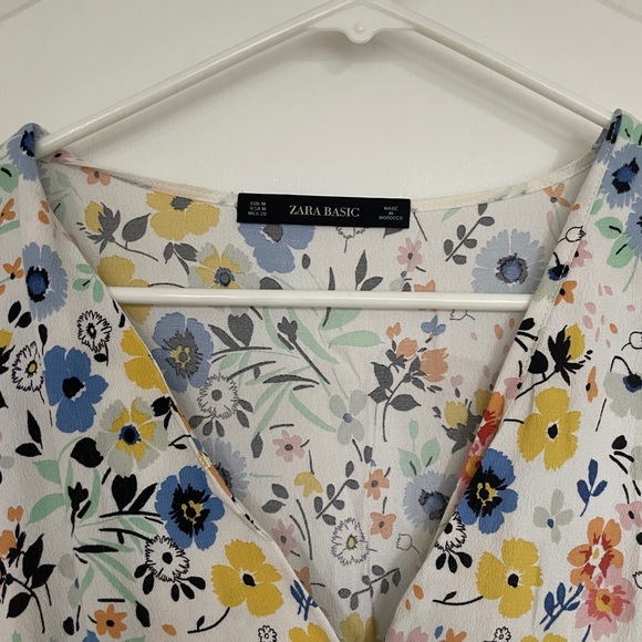 Zara Floral Dress - Picture 2 of 2